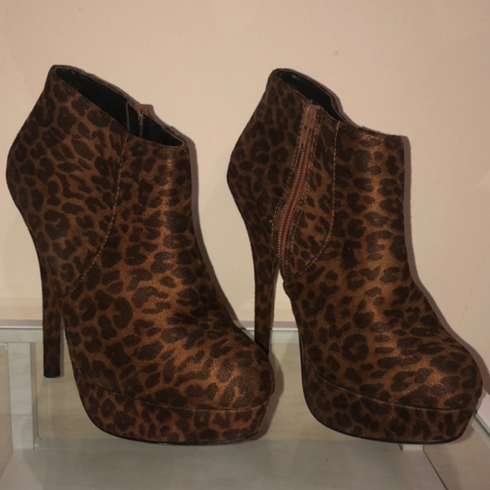 Cheetah print high heel shoes